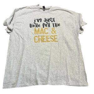 New Never Worn Mac and Cheese Novelty Light Gray T-Shirt Size XXL Thanksgiving